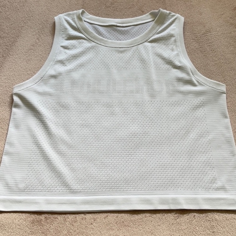 Lululemon workout tank